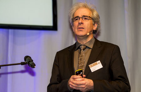 Dr. Dirk Hochlehnert aus Köln warb für mehr Verständnis für Patienten mit diabetischer Neuropathie.