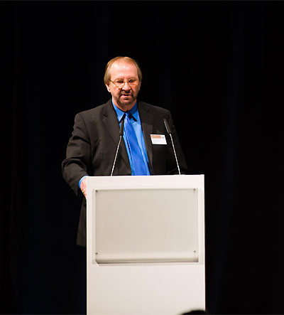 Dr. John Visser Dr. John Visser