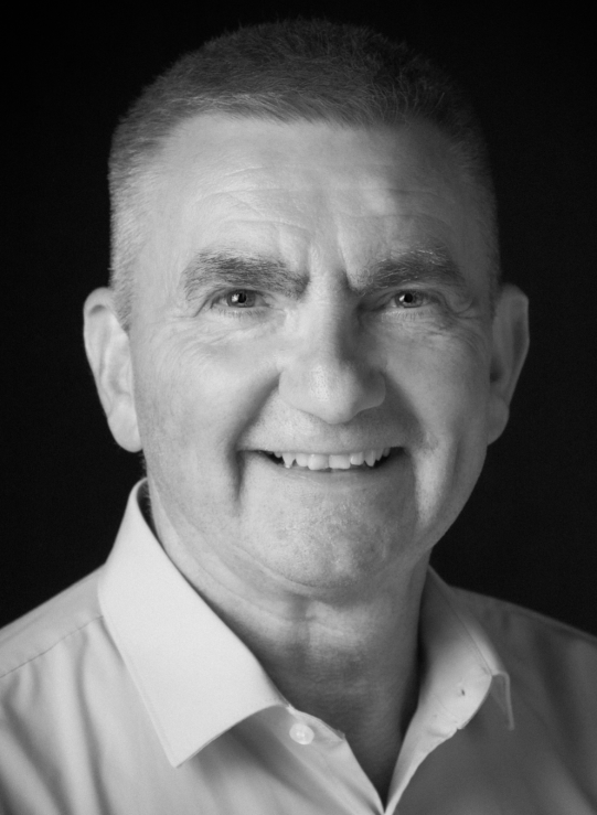 Dr. med. Paul Simons